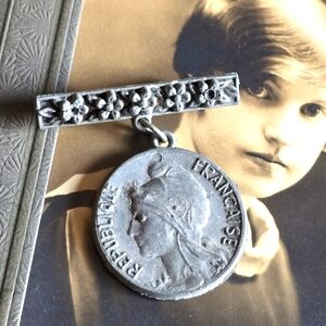 Vintage pin Republique Francaise brooch silver tone faux coin medal